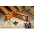 Magnetseifenhalter aus Olivenholz  mit wenig Maserung